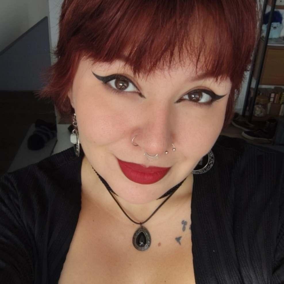 image-lineup-Caroline Favret