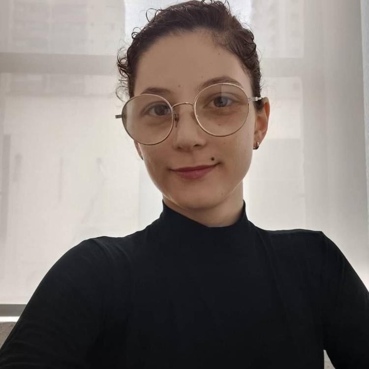 Caru Moutsopoulos